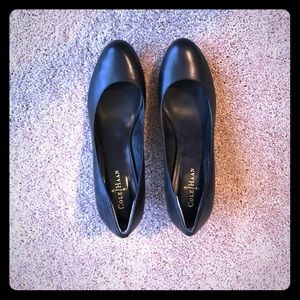 Black cole Haan air kitten heel 10.5